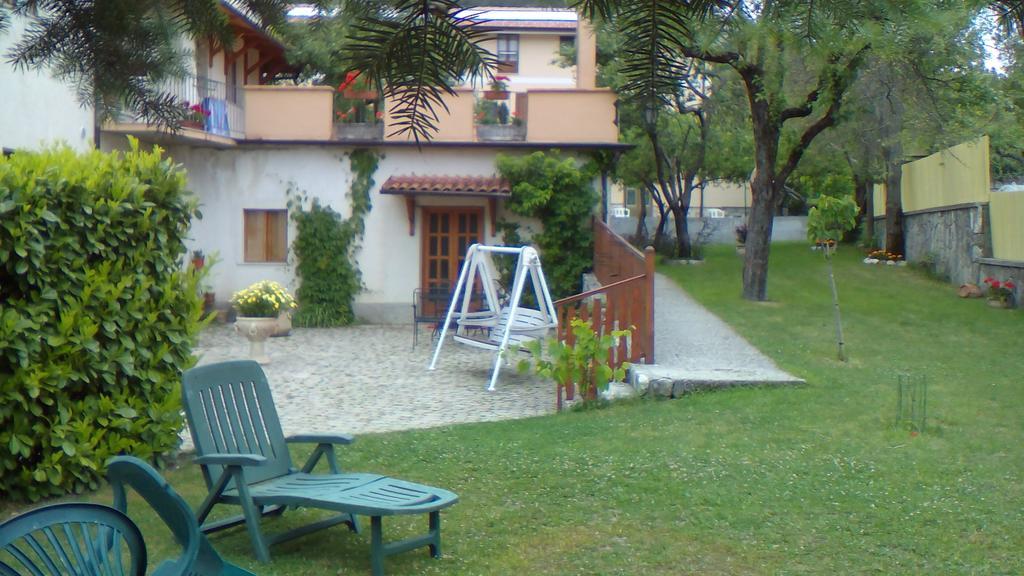 Appartamenti De Sanctis Villetta Barrea Exterior photo